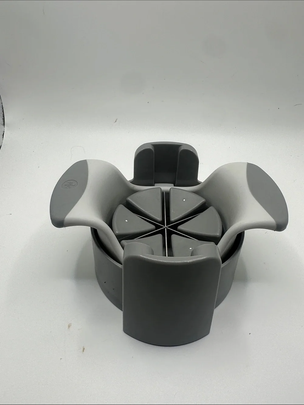 Pampered chef vegetable Wedger